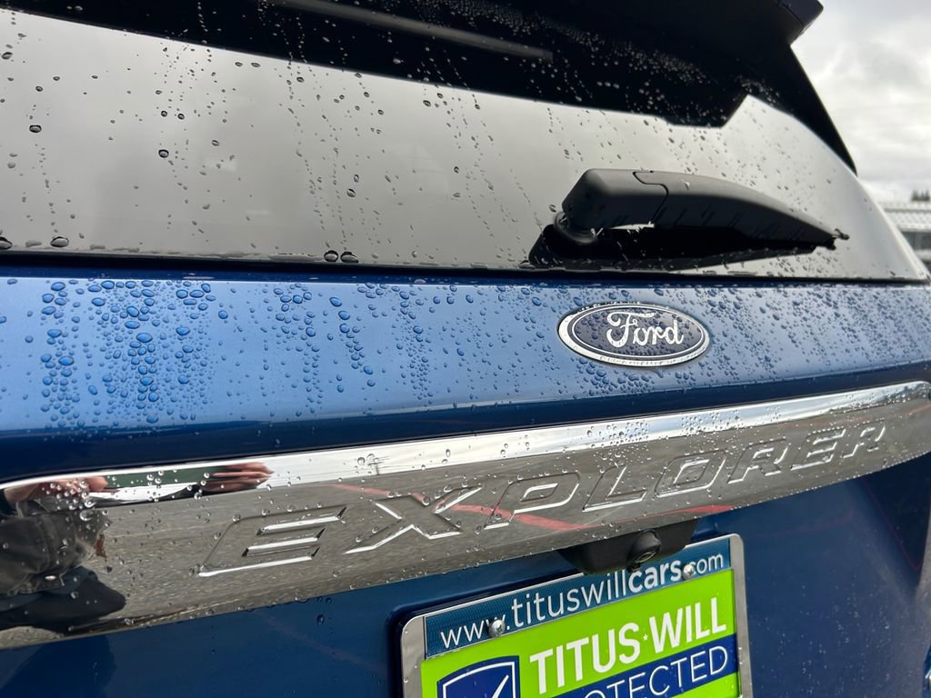 Used 2021 Ford Explorer Limited w/ Hybrid Equipment Group 310A image 31