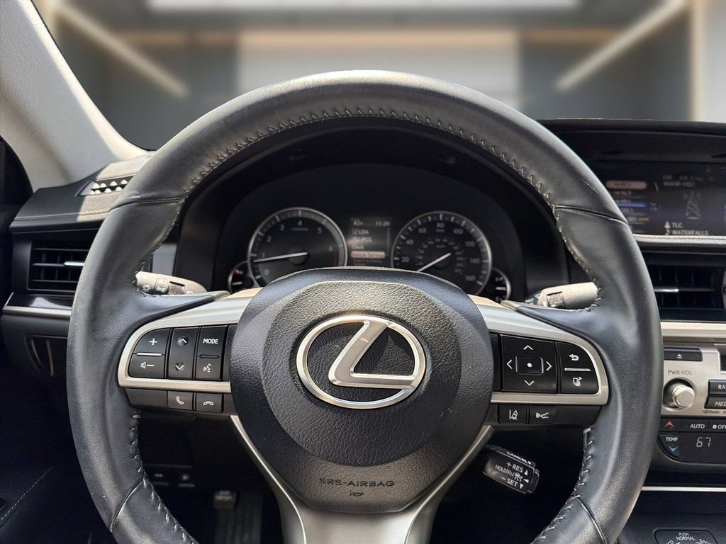 Used 2017 Lexus ES 350 w/ Accessory Package 2 FWD image 20