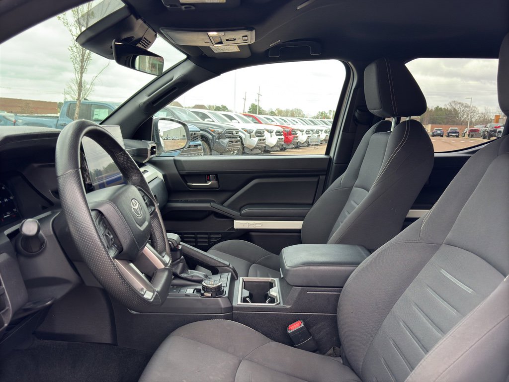 Used 2024 Toyota Tacoma TRD Off-Road image 10