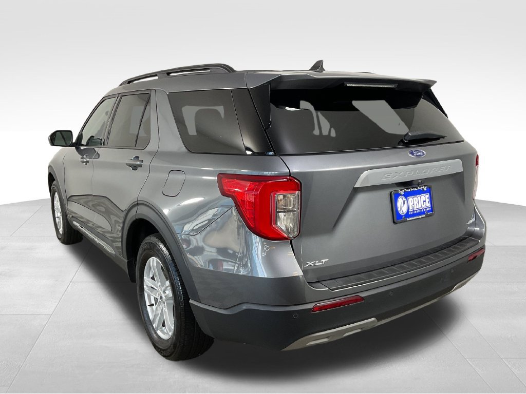 Used 2022 Ford Explorer XLT w/ Equipment Group 202A AWD/4WD image 7
