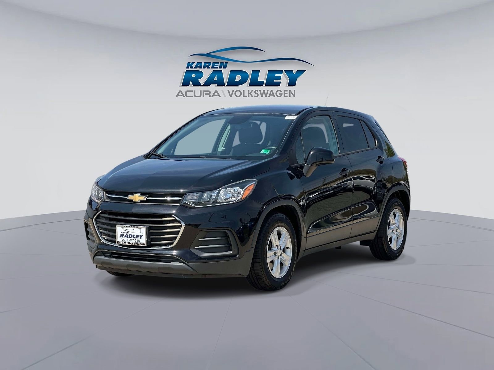 Used 2020 Chevrolet Trax LS w/ Tint and Cruise Package image 5