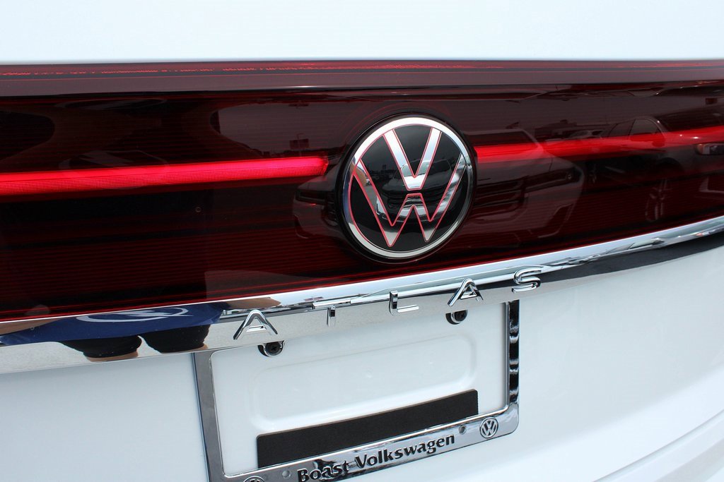 New 2025 Volkswagen Atlas Cross Sport SEL Premium R-Line image 79
