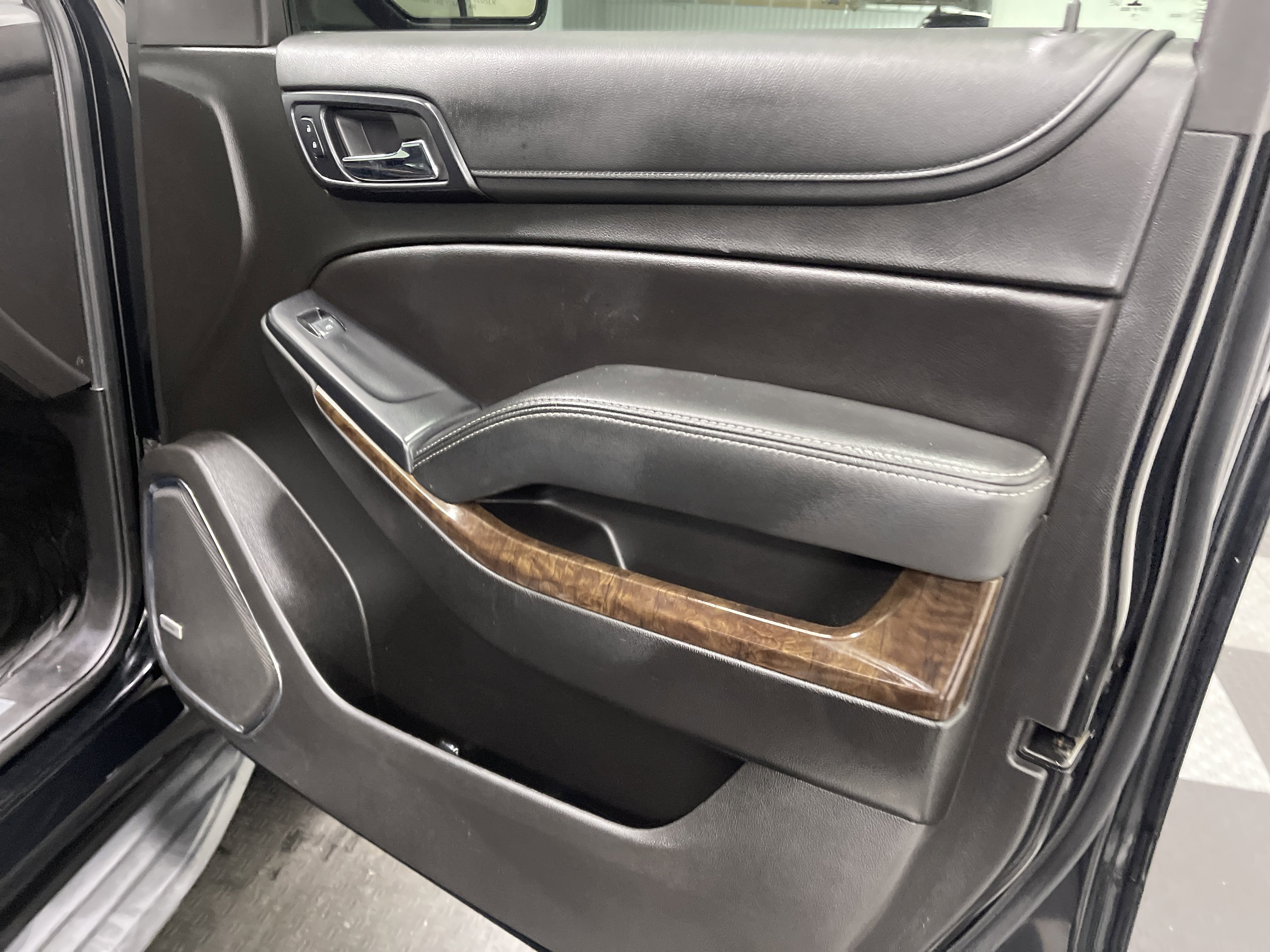 Used 2019 Chevrolet Tahoe LT image 25