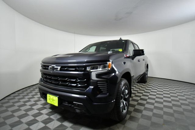 Used 2022 Chevrolet Silverado 1500 RST w/ Z71 Off-Road Package AWD/4WD image 6