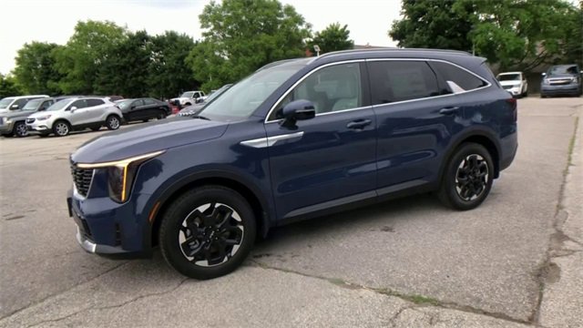 New 2025 Kia Sorento S w/ Panoramic Sunroof Package image 7