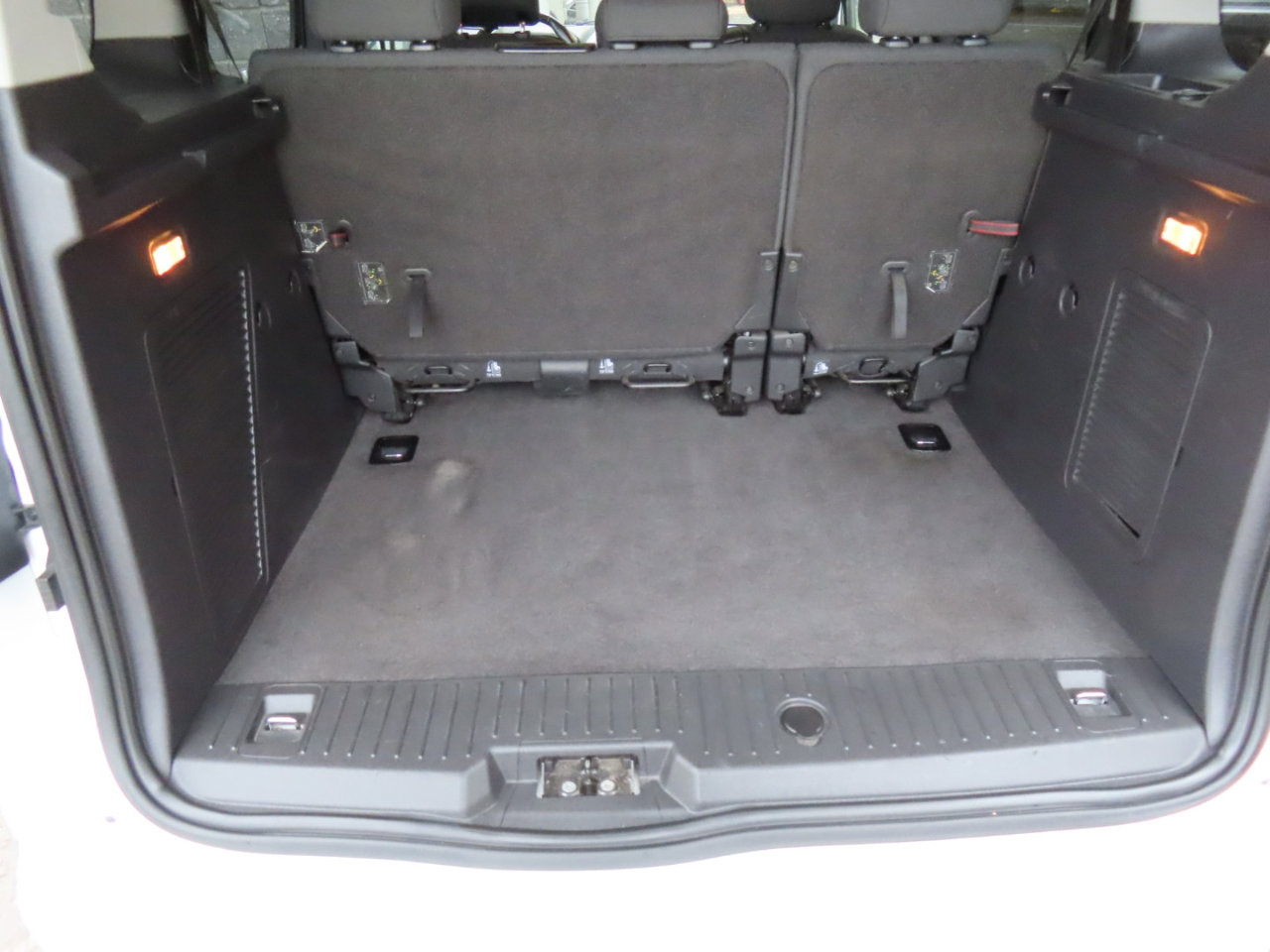 Used 2016 Ford Transit Connect XLT image 15