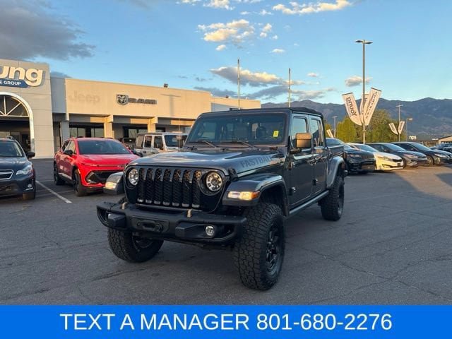 Used 2023 Jeep Gladiator Sport AWD/4WD image 3