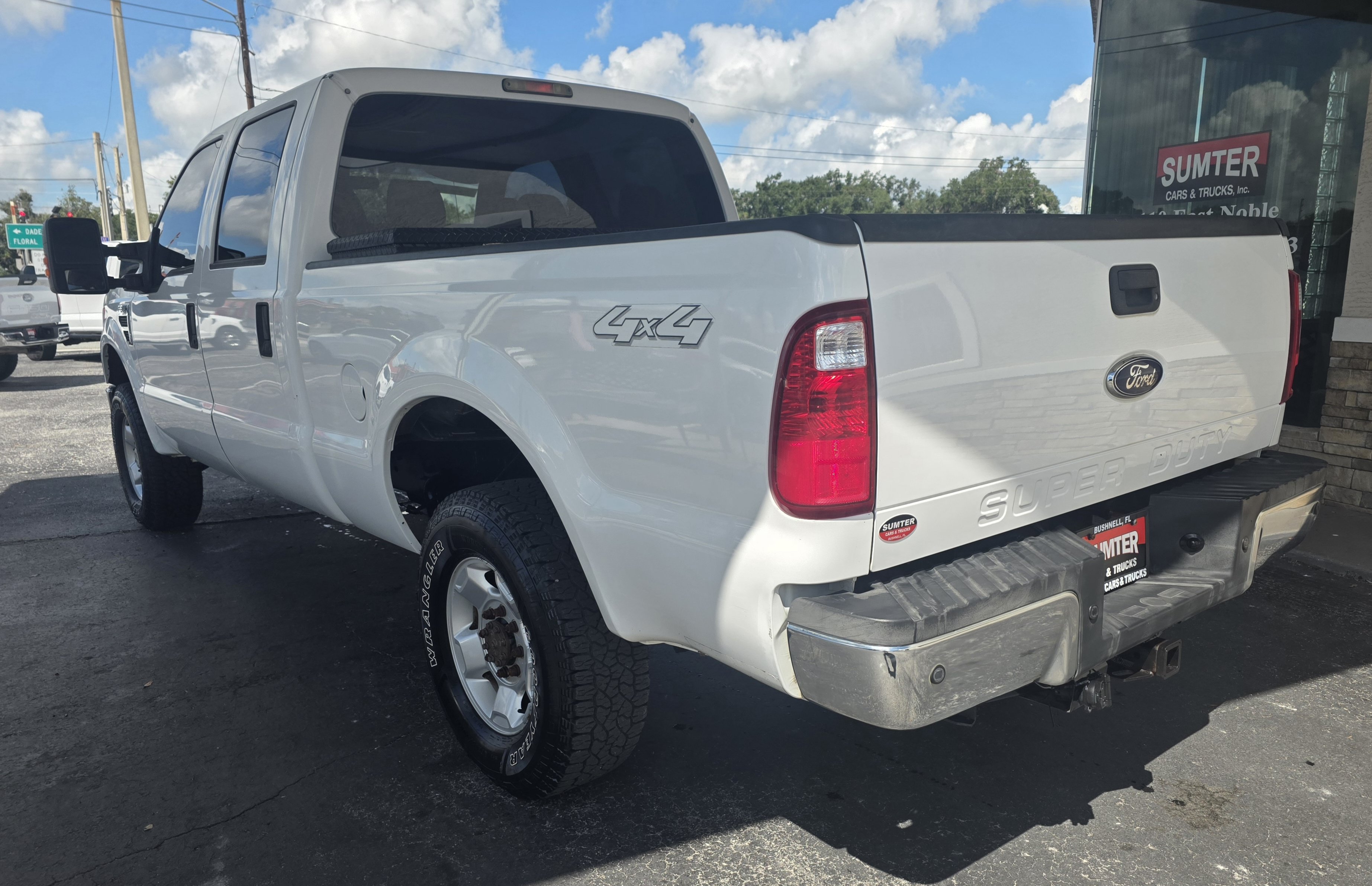 Used 2010 Ford F250 XL AWD/4WD image 4