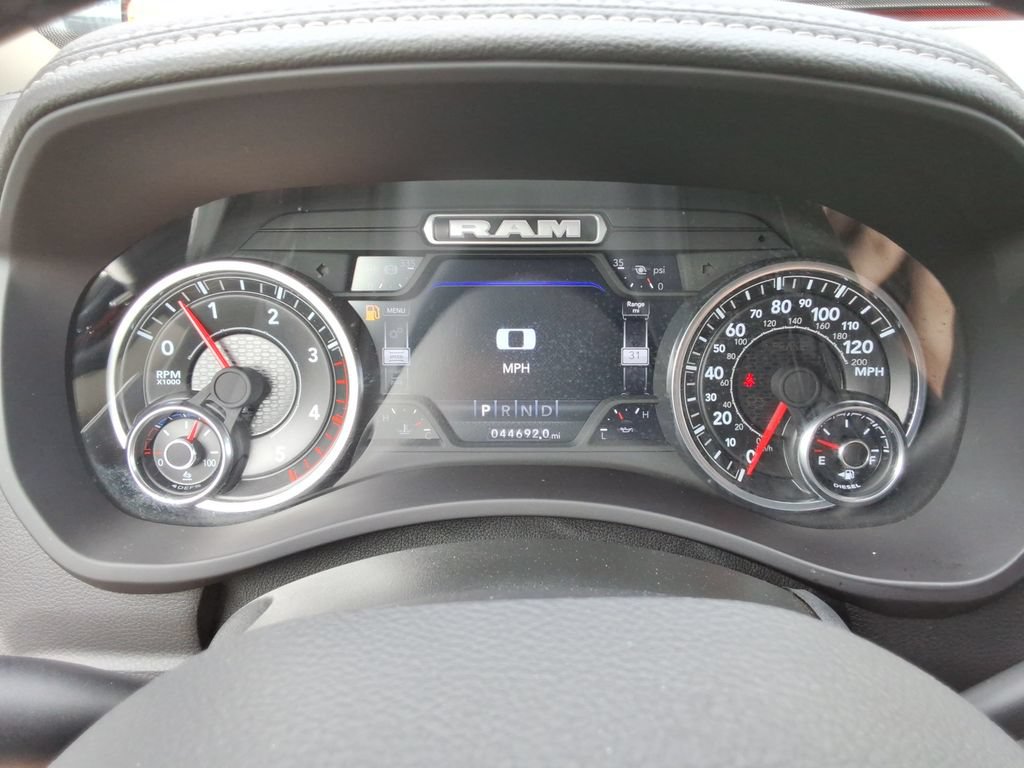 Used 2024 RAM 3500 Laramie AWD/4WD image 29