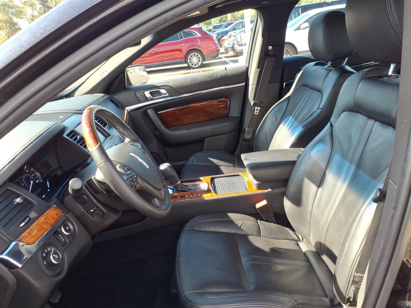 Used 2015 Lincoln MKS w/ Equipment Group 101A FWD image 15