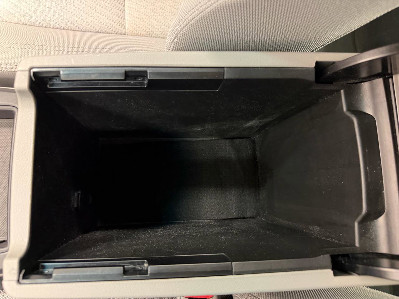 Used 2017 Toyota Camry LE FWD image 22