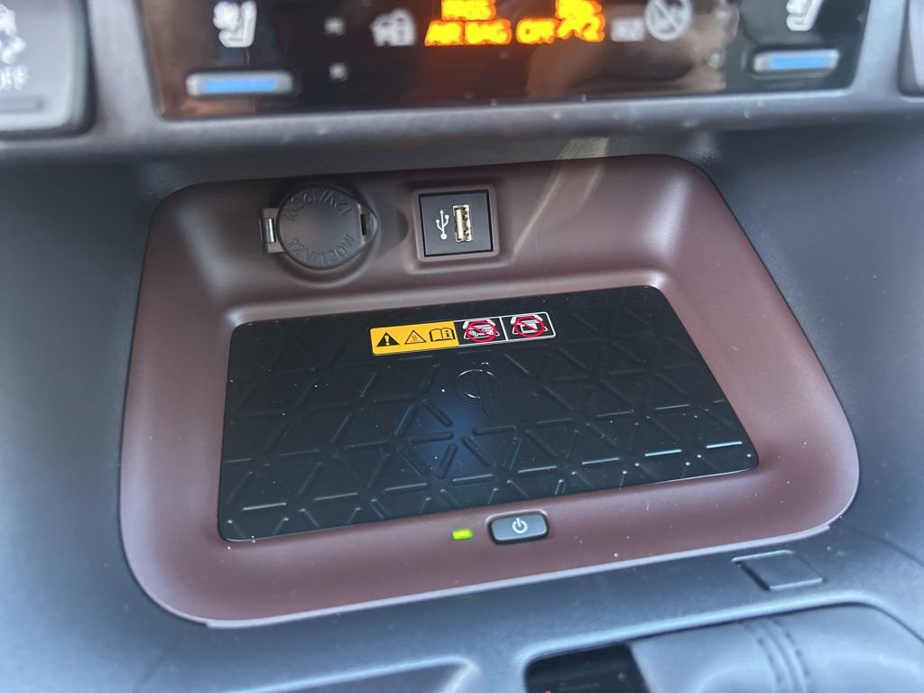 New 2025 Toyota RAV4 Limited image 39