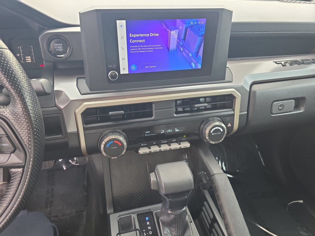 Used 2025 Toyota Tacoma SR5 AWD/4WD image 16