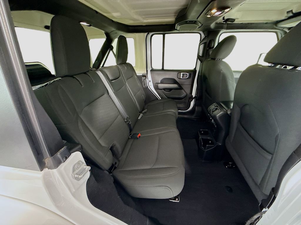 Used 2019 Jeep Wrangler Unlimited Sahara image 22