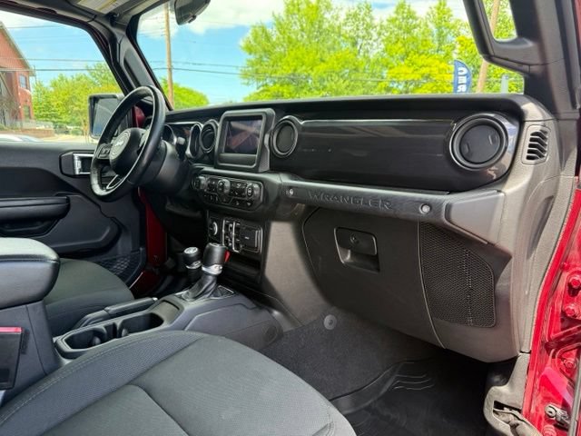 Used 2021 Jeep Wrangler Unlimited Sport AWD/4WD image 30