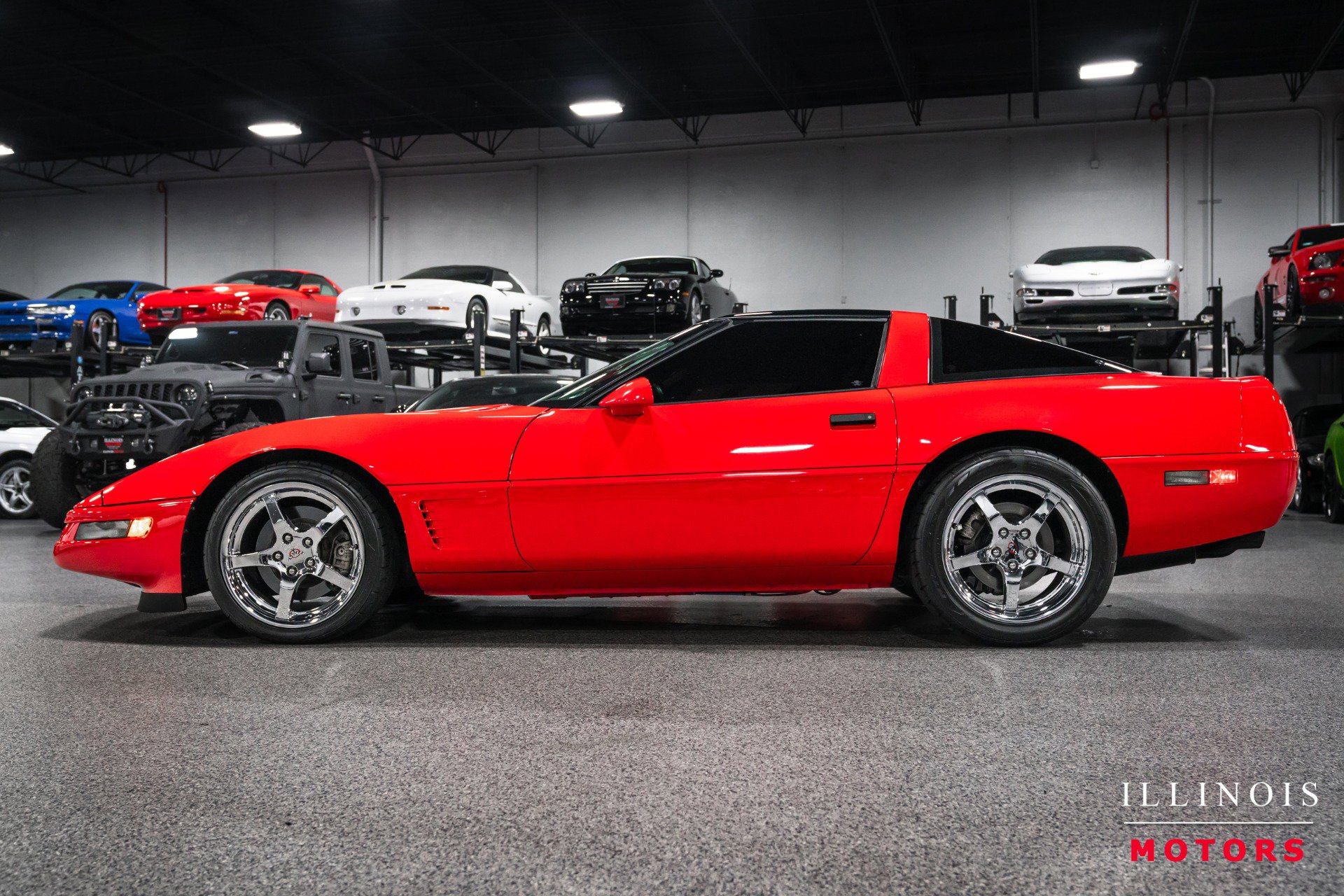 Used 1996 Chevrolet Corvette Coupe RWD image 2