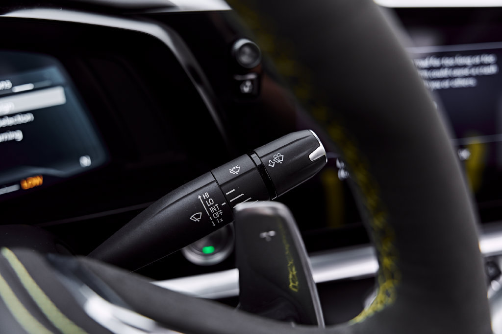 Used 2022 Chevrolet Corvette Stingray Premium Conv w/ Z51 Performance Package RWD image 66