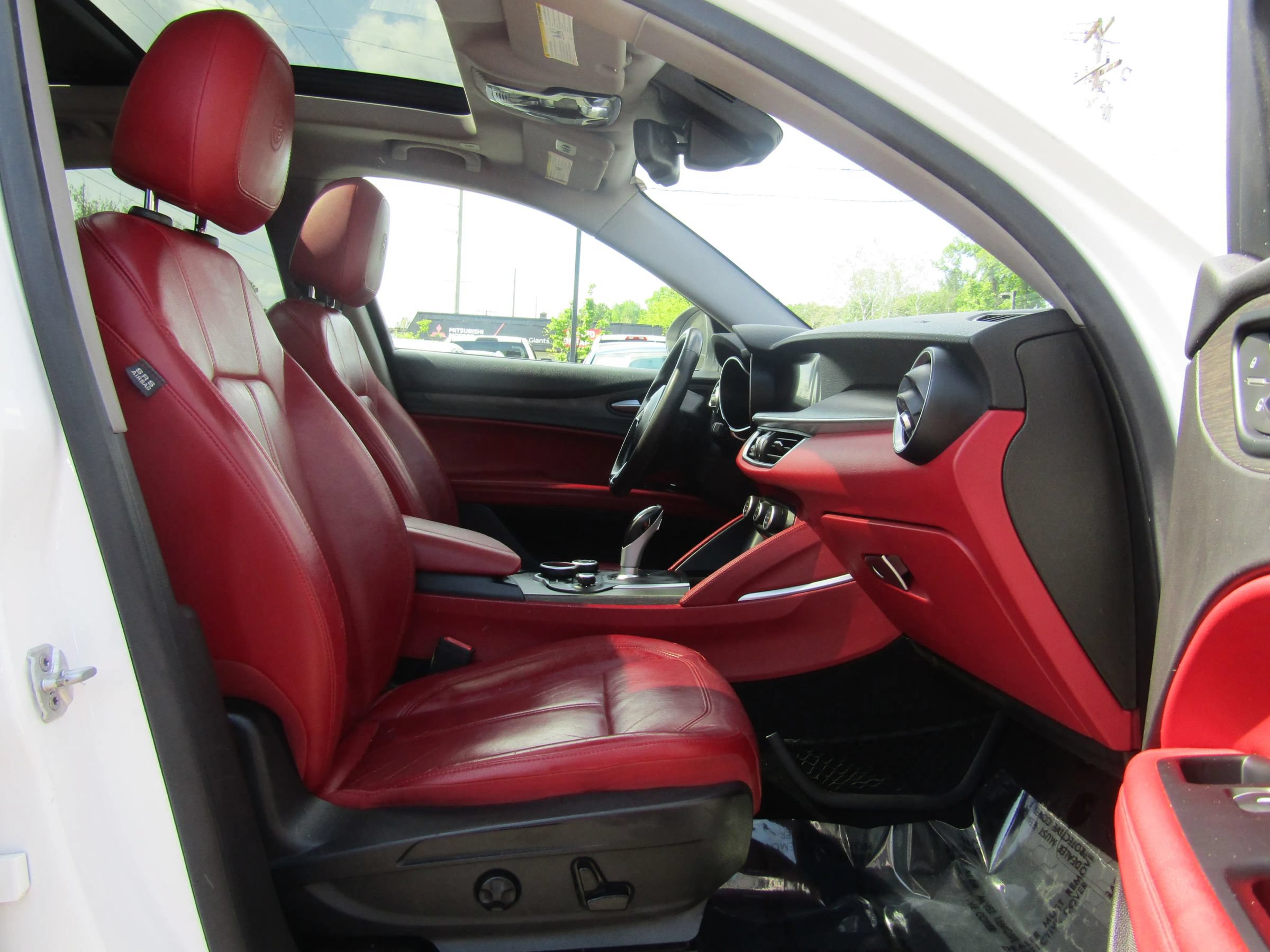 Used 2019 Alfa Romeo Stelvio Ti AWD/4WD image 15