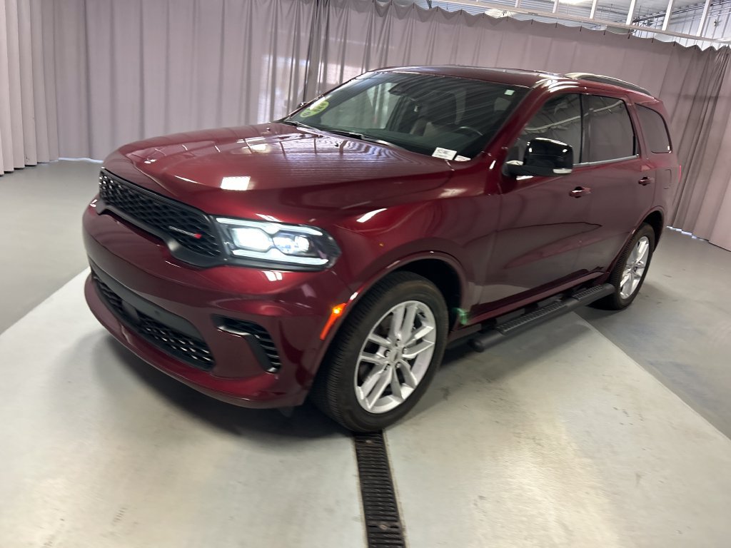Used 2025 Dodge Durango GT AWD/4WD image 3