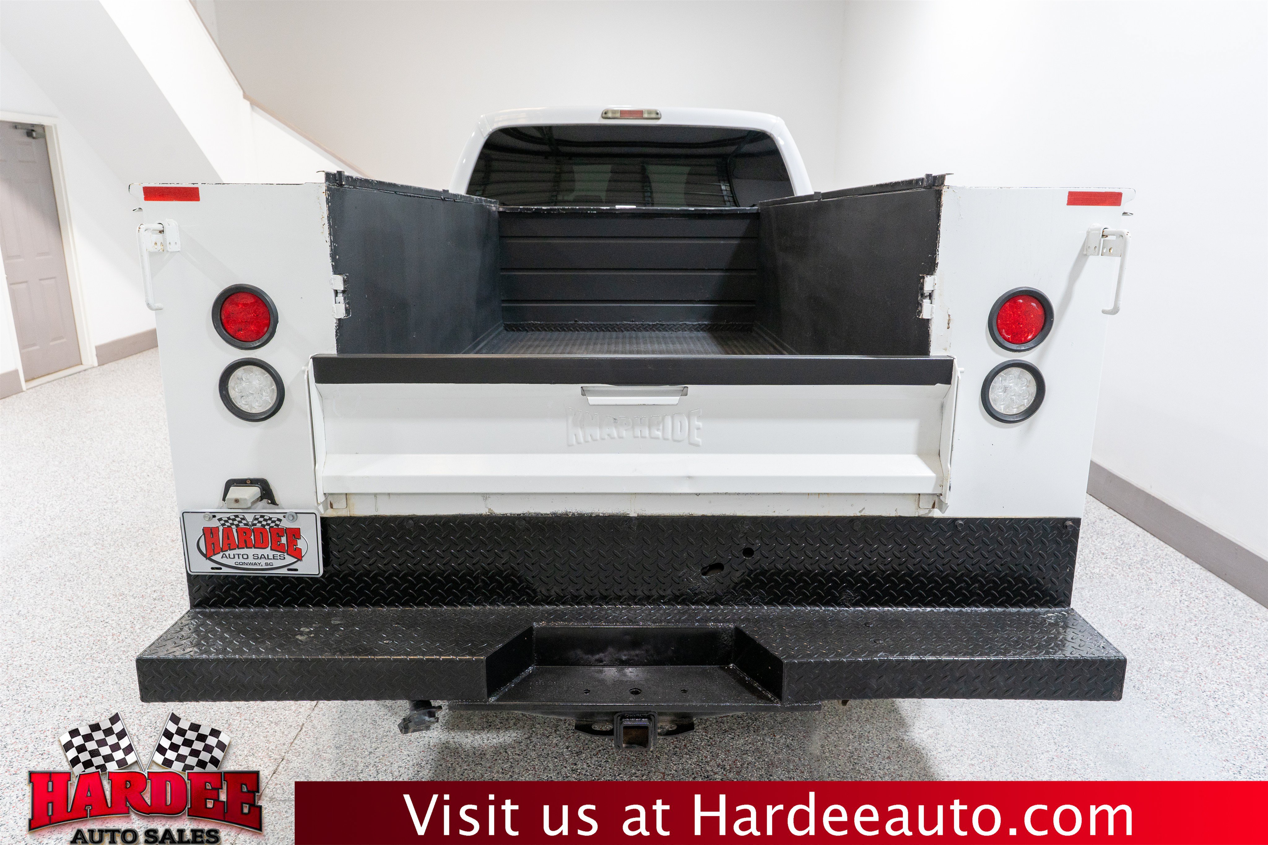 Used 2016 Ford F250 XL w/ Power Equipment Group RWD image 4