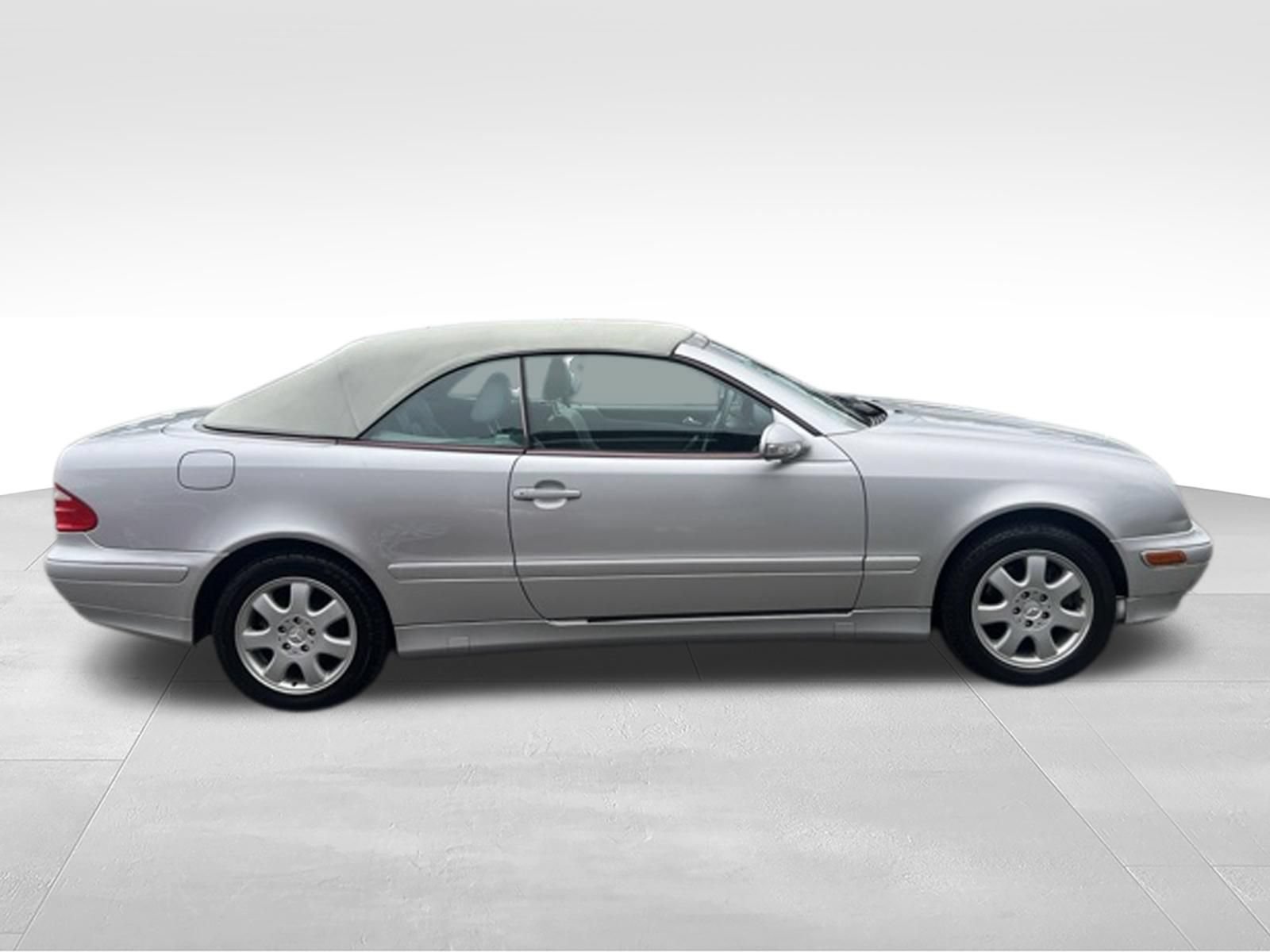 Used 2000 Mercedes-Benz CLK 320 Cabriolet image 6