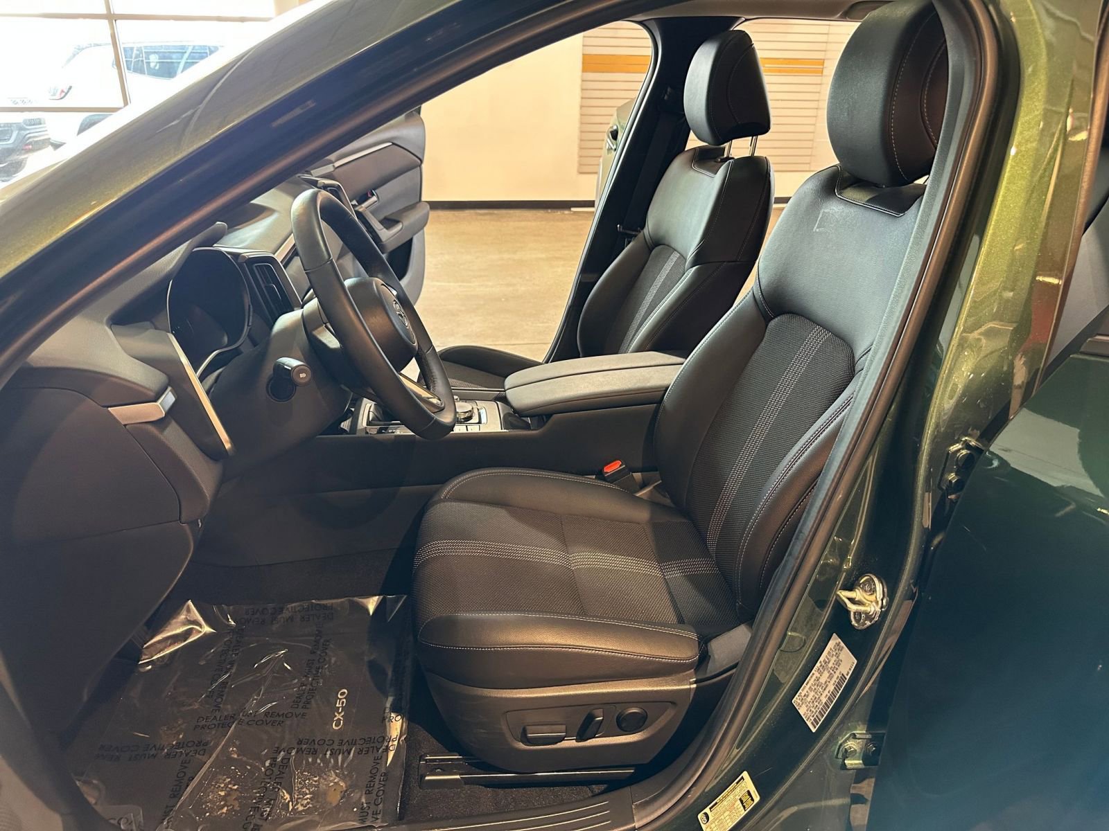 Used 2025 MAZDA CX-50 AWD 2.5 S w/ Premium Package image 28