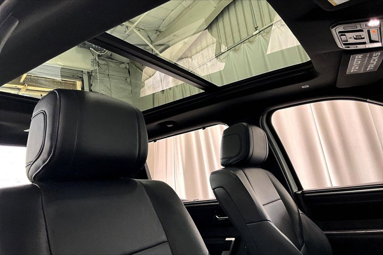 Used 2024 Toyota Tundra Platinum image 27