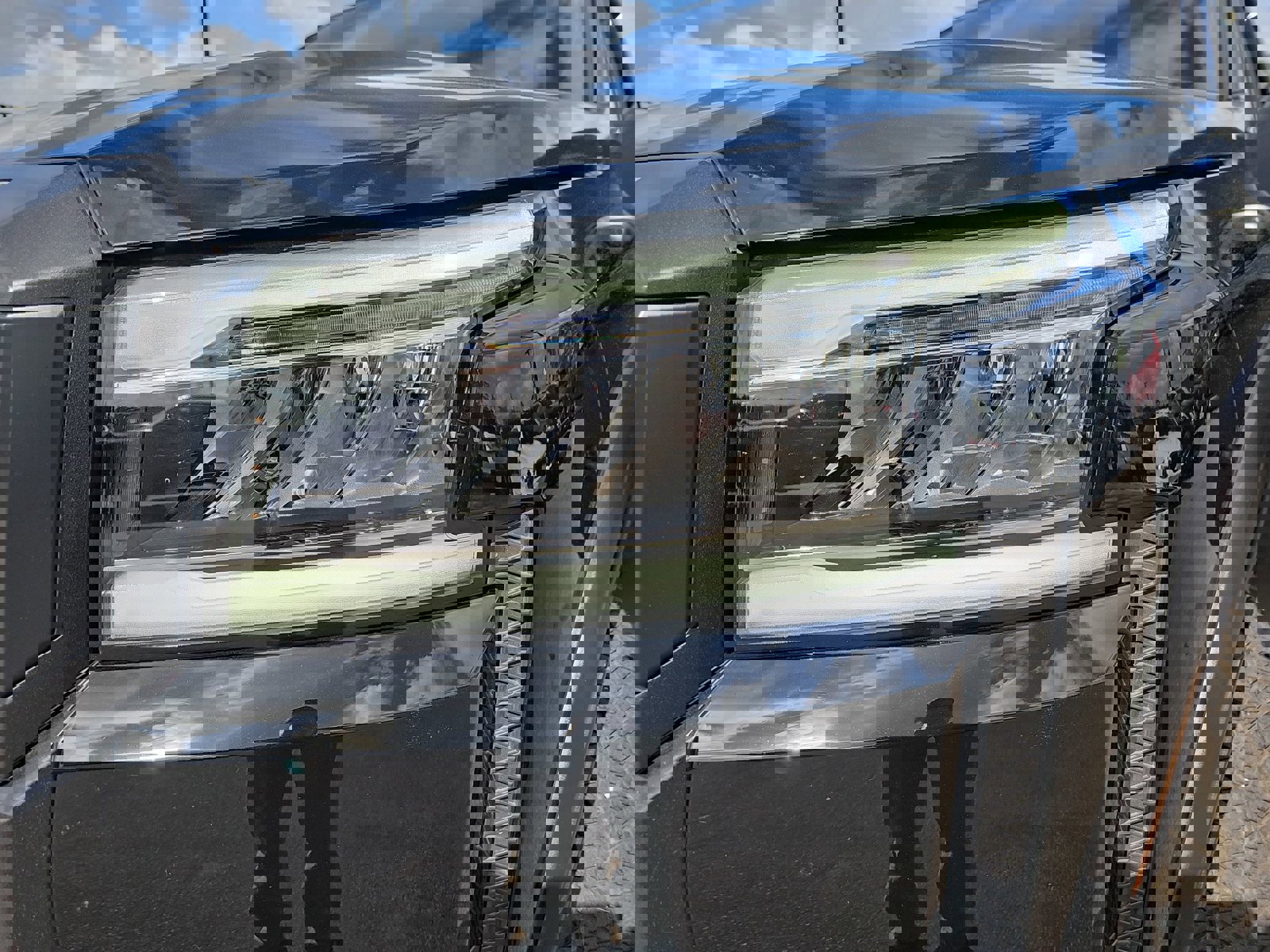 Used 2025 Nissan Frontier Pro-X w/ Pro Premium Package image 31