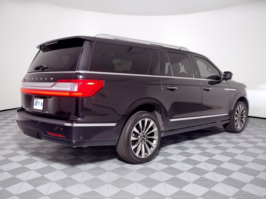 Used 2021 Lincoln Navigator L Reserve w/ Luxury Package AWD/4WD image 9