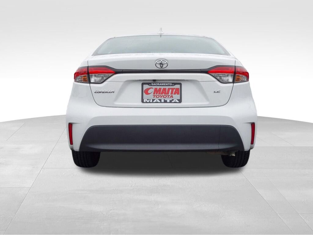 Used 2023 Toyota Corolla LE image 4