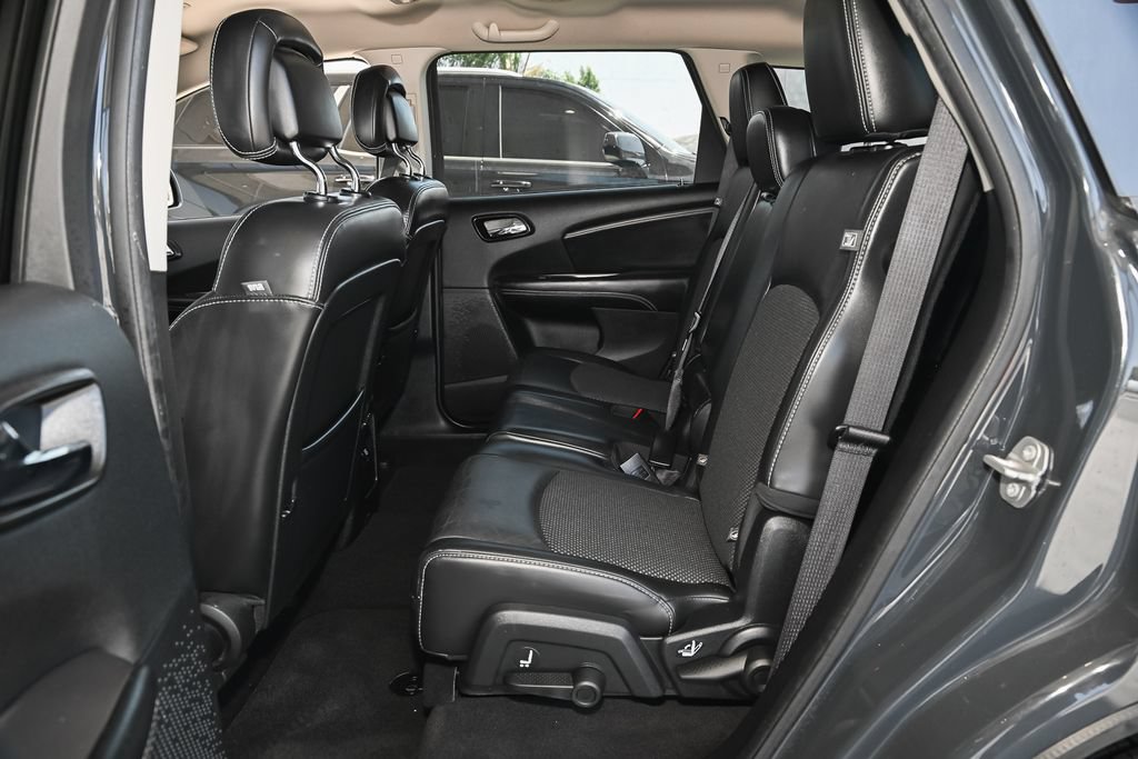 Used 2018 Dodge Journey Crossroad FWD image 34