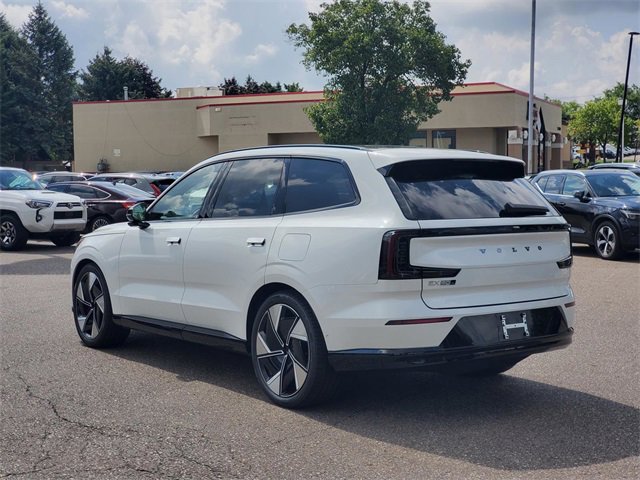 New 2025 Volvo EX90 Ultra image 6