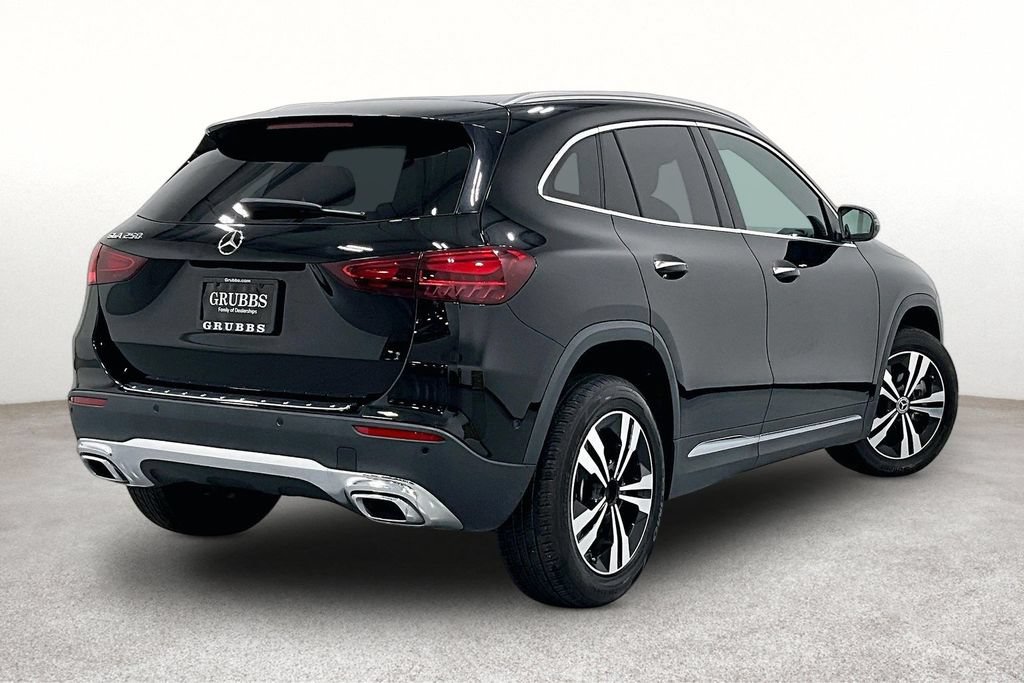 Used 2025 Mercedes-Benz GLA 250 image 2