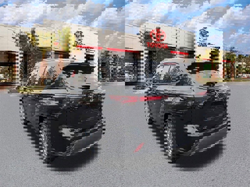 New 2026 Toyota Highlander Limited image 7