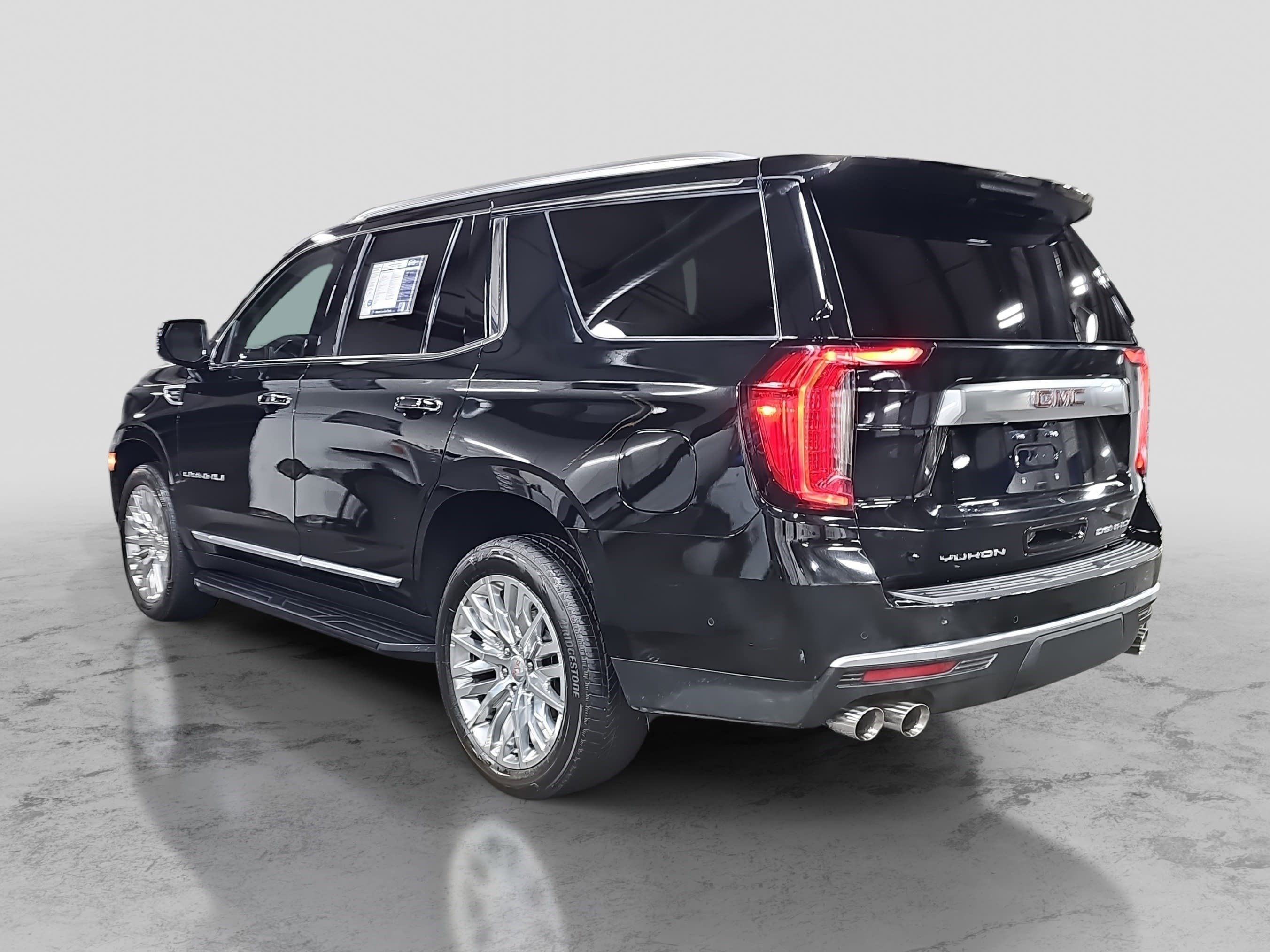 Used 2024 GMC Yukon Denali w/ Advanced Technology Package image 7
