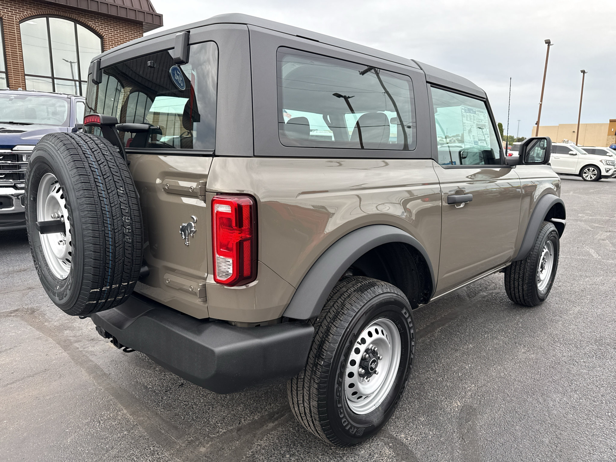 New 2026 Ford Bronco 2-Door AWD/4WD image 8