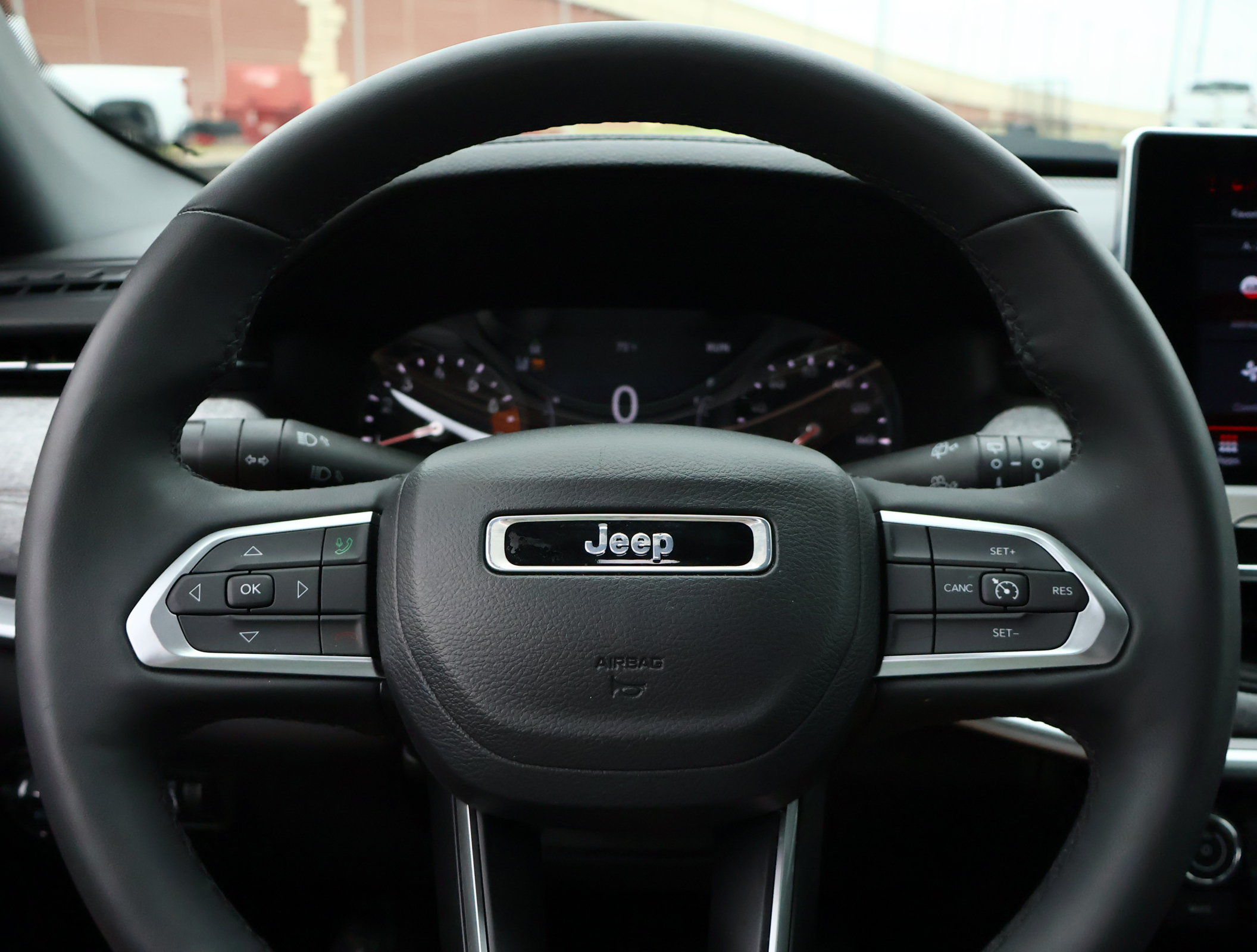 Used 2023 Jeep Compass Latitude AWD/4WD image 13