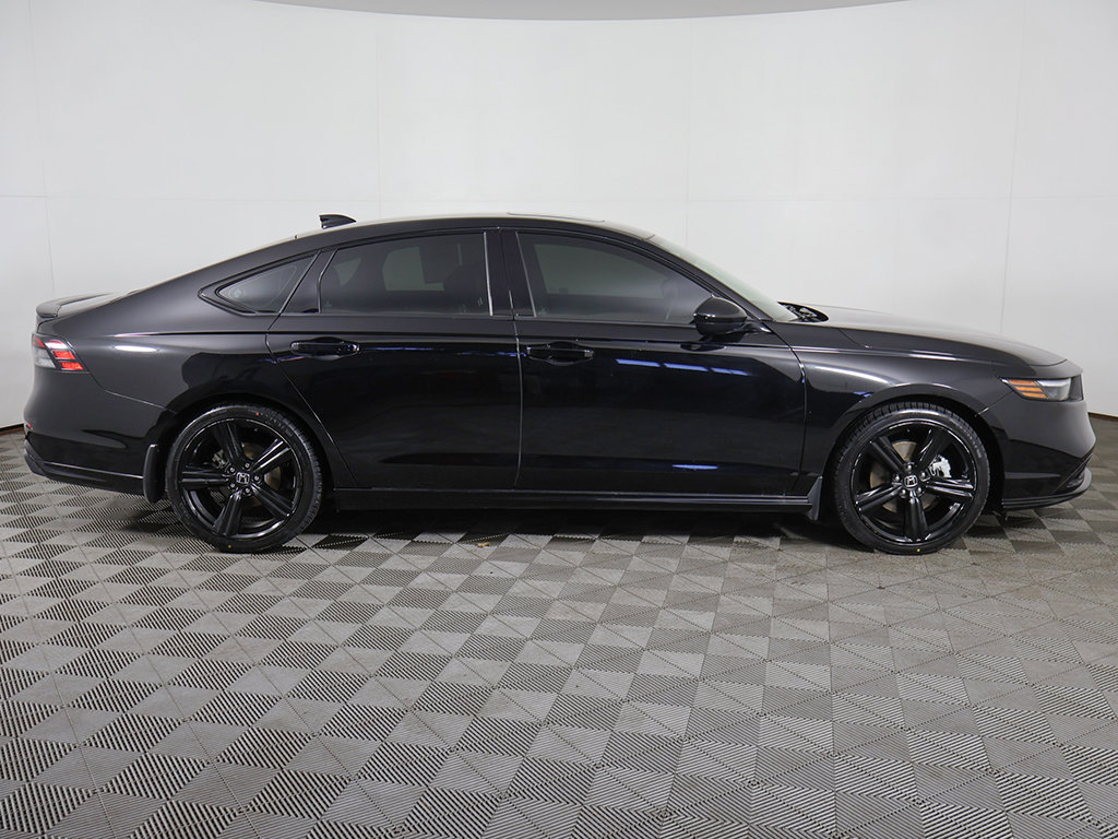 Used 2025 Honda Accord Sport image 16