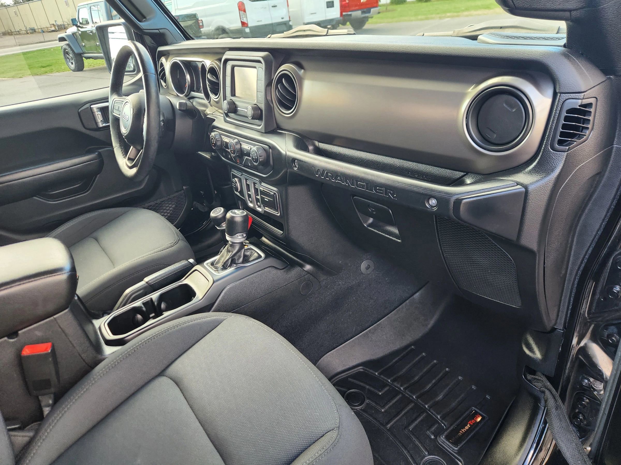 Used 2018 Jeep Wrangler Sport image 37