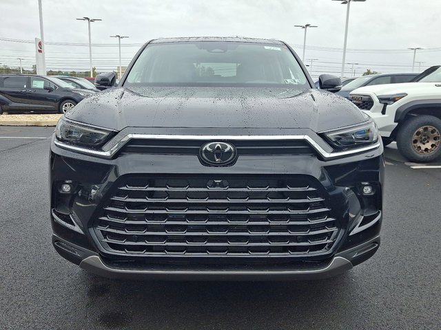 New 2026 Toyota Grand Highlander AWD image 2