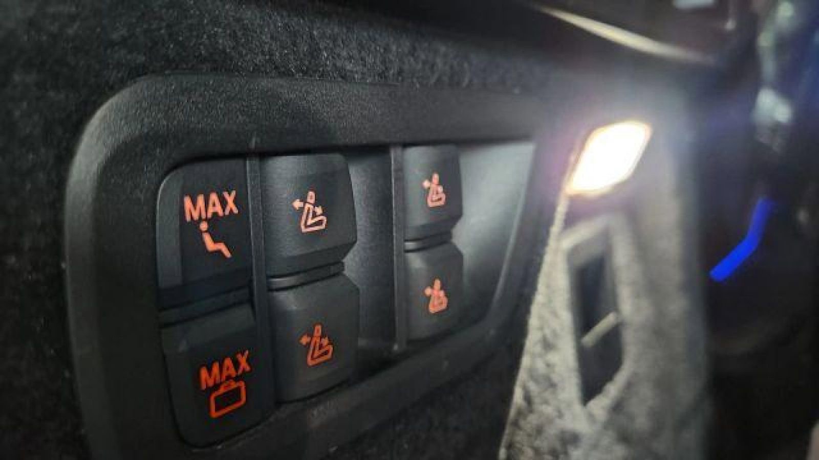 Used 2019 BMW X7 xDrive40i w/ Premium Package image 90