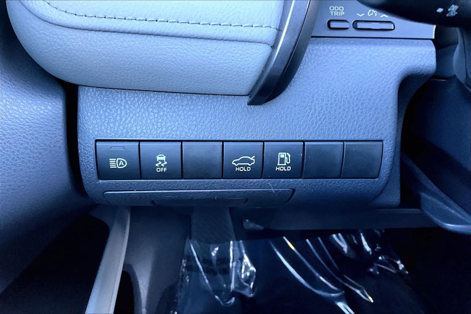 Used 2024 Toyota Camry LE FWD image 34