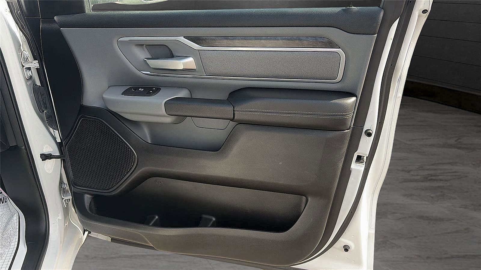 Used 2021 RAM 1500 Big Horn image 15