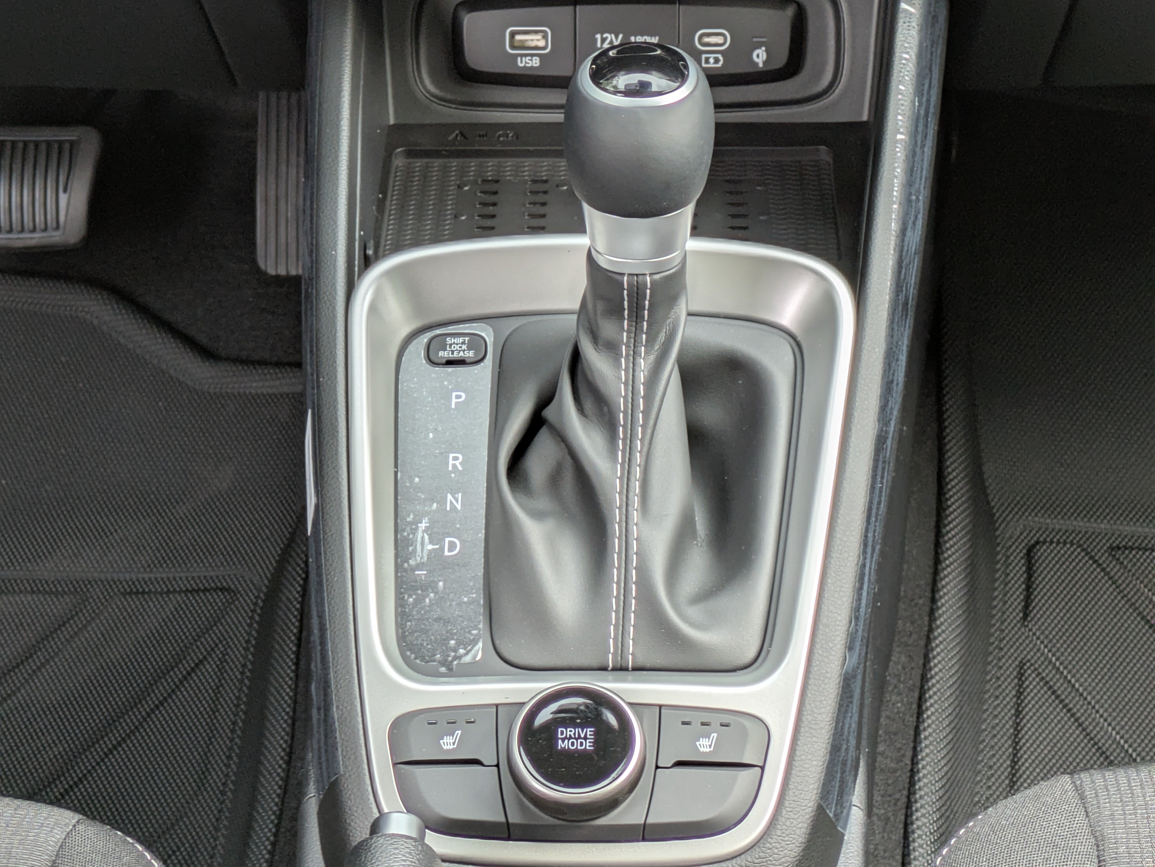 New 2026 Hyundai Venue SEL FWD image 16