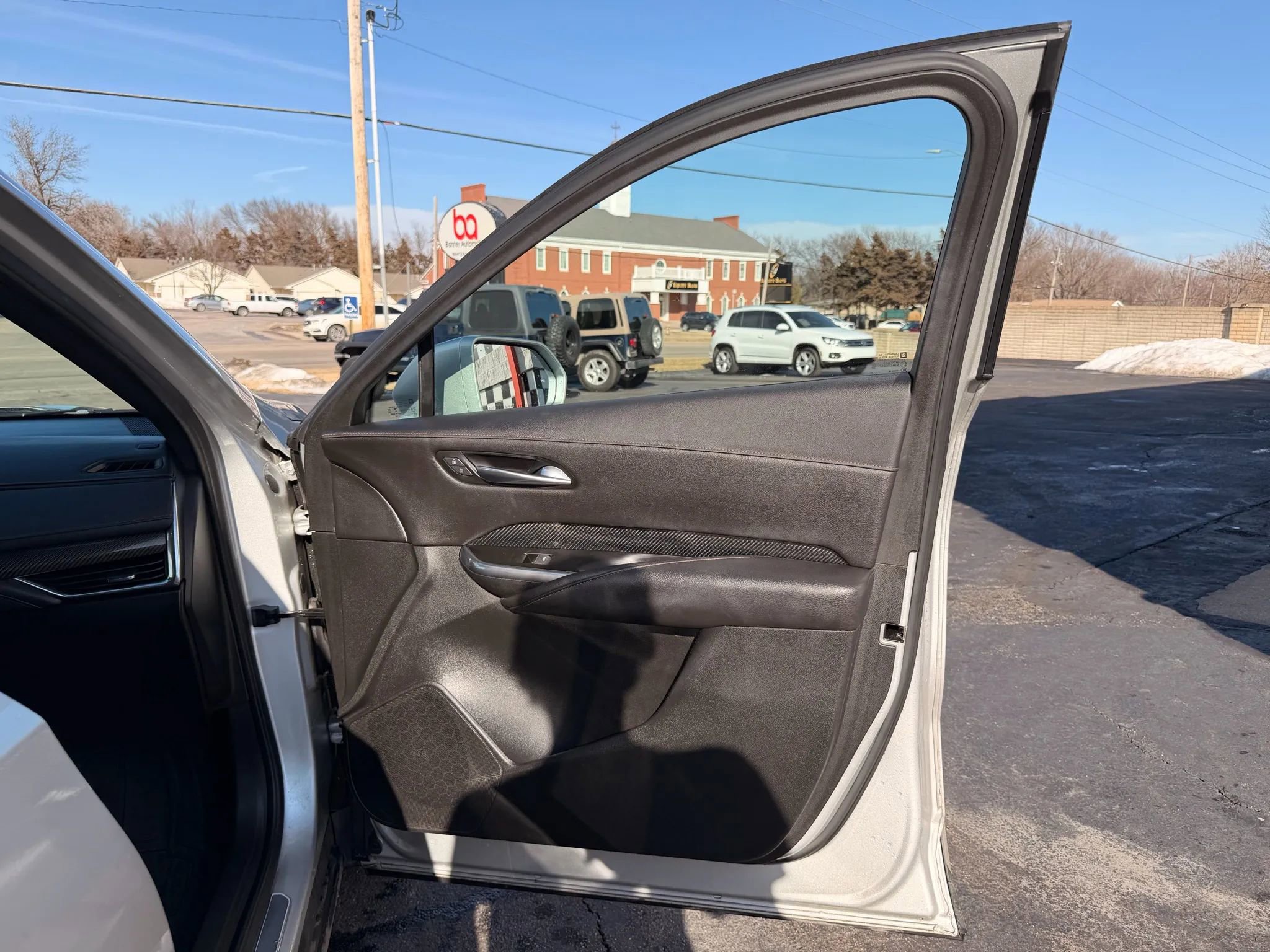 Used 2020 Cadillac XT4 Sport w/ Driver Awareness Package image 30