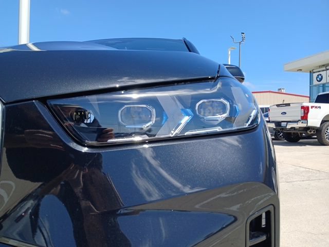 New 2026 BMW X5 xDrive40i w/ M Sport Package AWD/4WD image 4