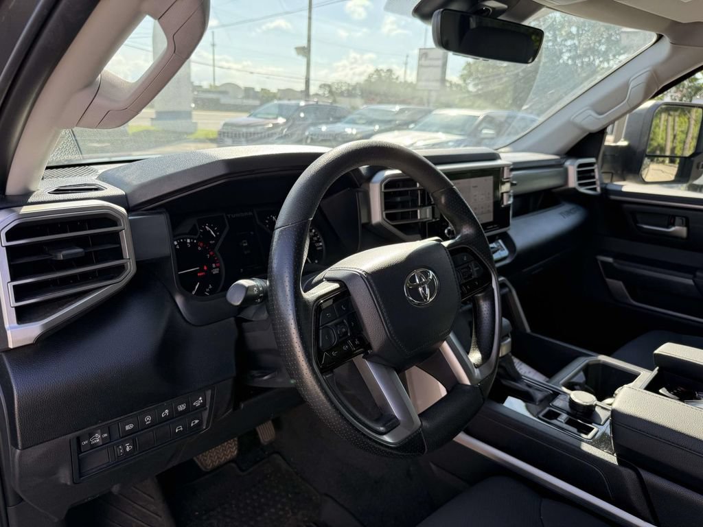 Used 2022 Toyota Tundra SR5 w/ SR5 Convenience Package AWD/4WD image 12
