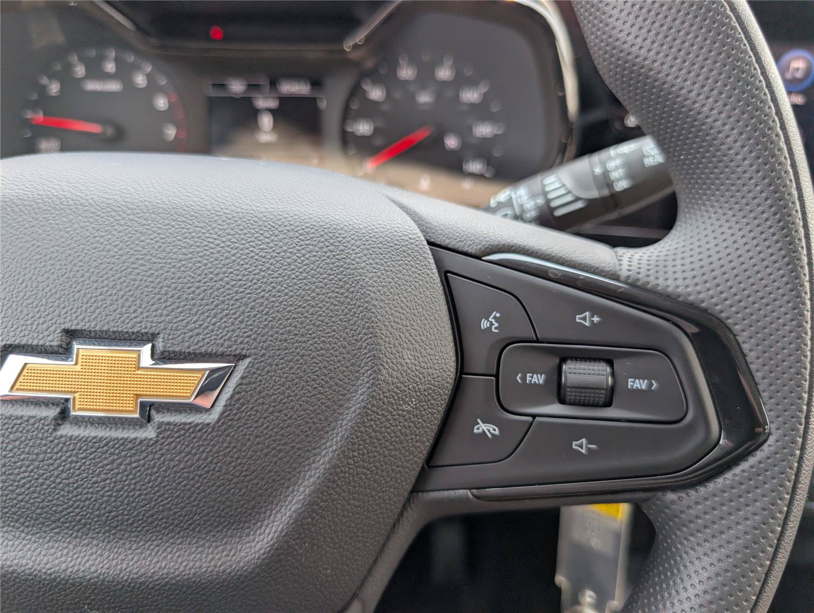 New 2026 Chevrolet Trax LS FWD image 18
