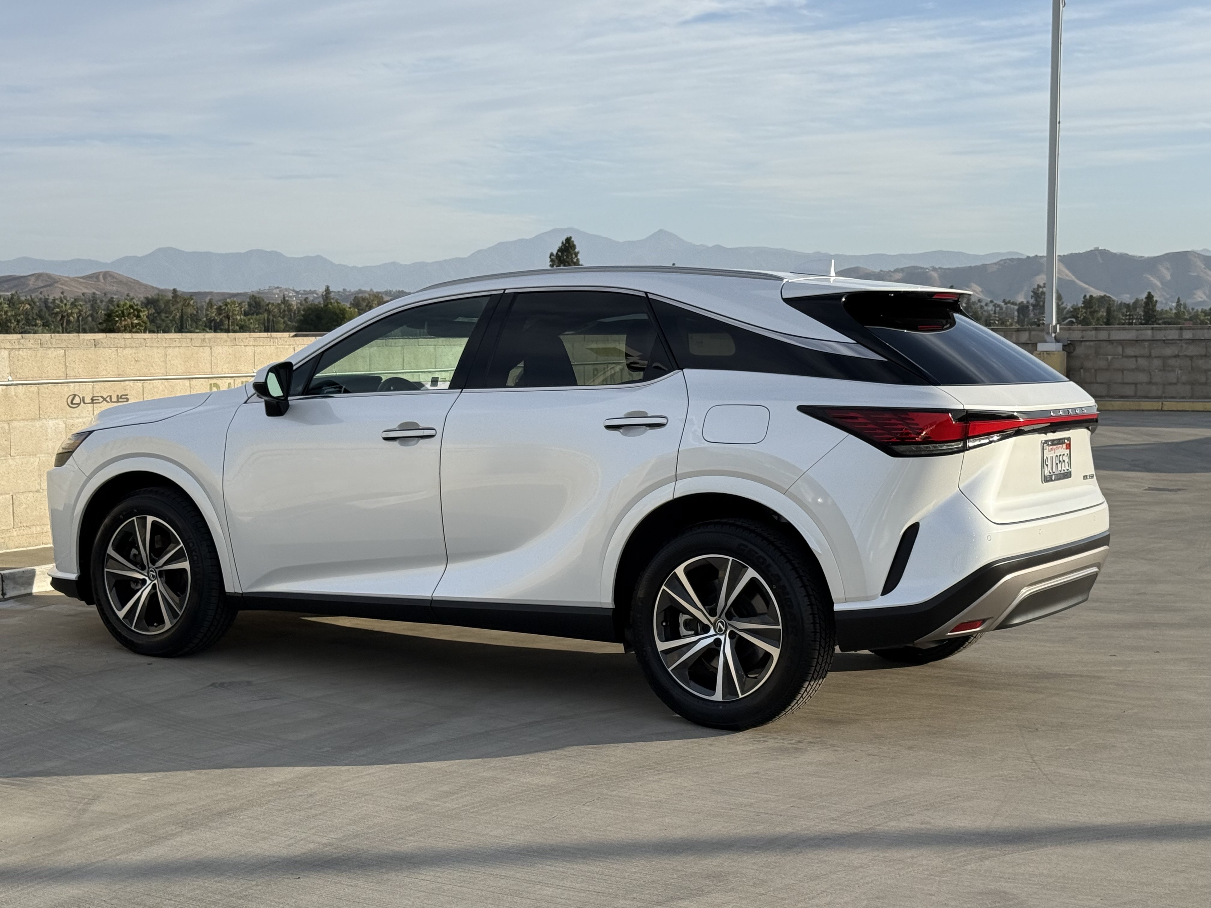 Certified 2024 Lexus RX 350 Premium w/ Convenience Package FWD image 9
