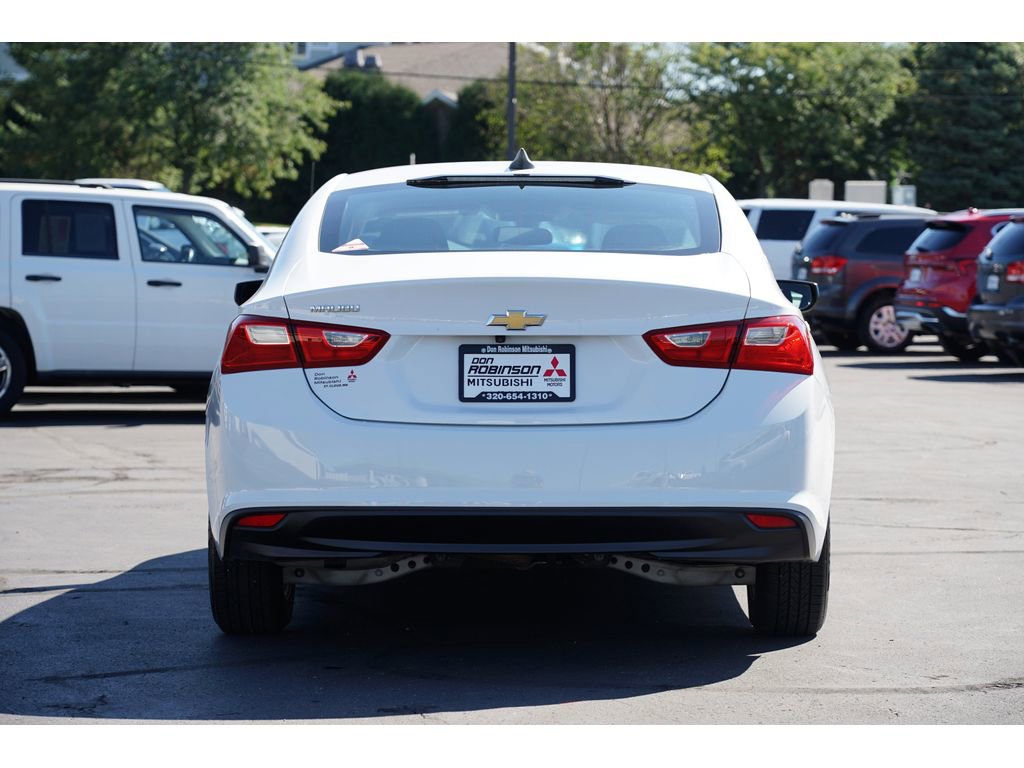 Used 2018 Chevrolet Malibu LS image 4